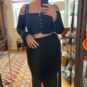 Zara Cold Shoulder Long Sleeve Button Crop Top Size M